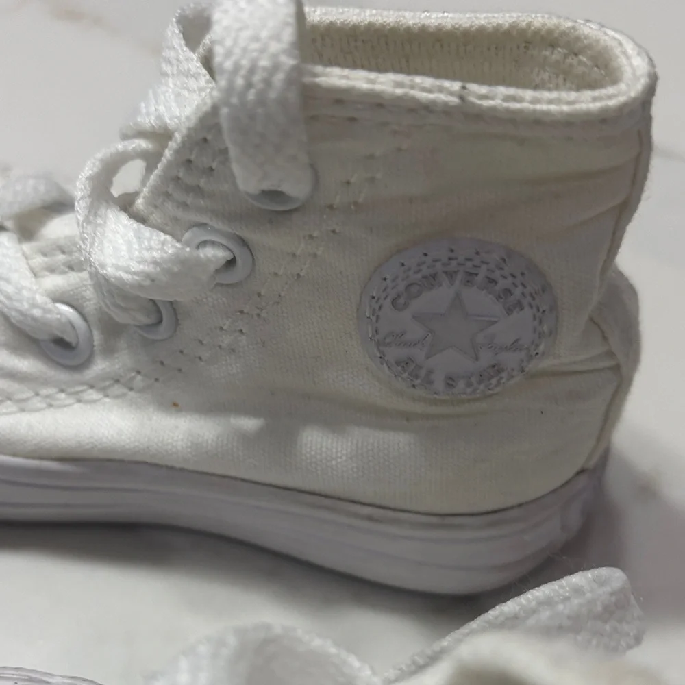 Converse Kids High-Top Canvas Sneakers in Off-White/Cream